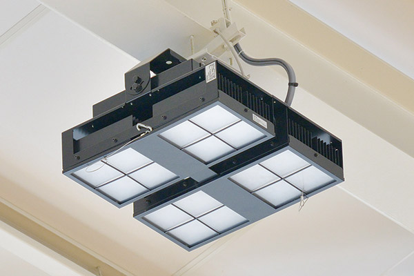 LED高天井用照明器具（拡散カバー付）